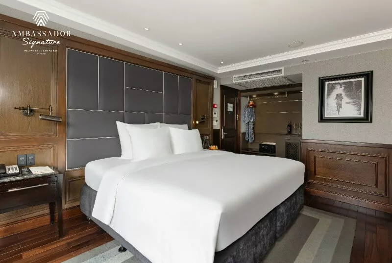 Ambassador Balcony Suite 2