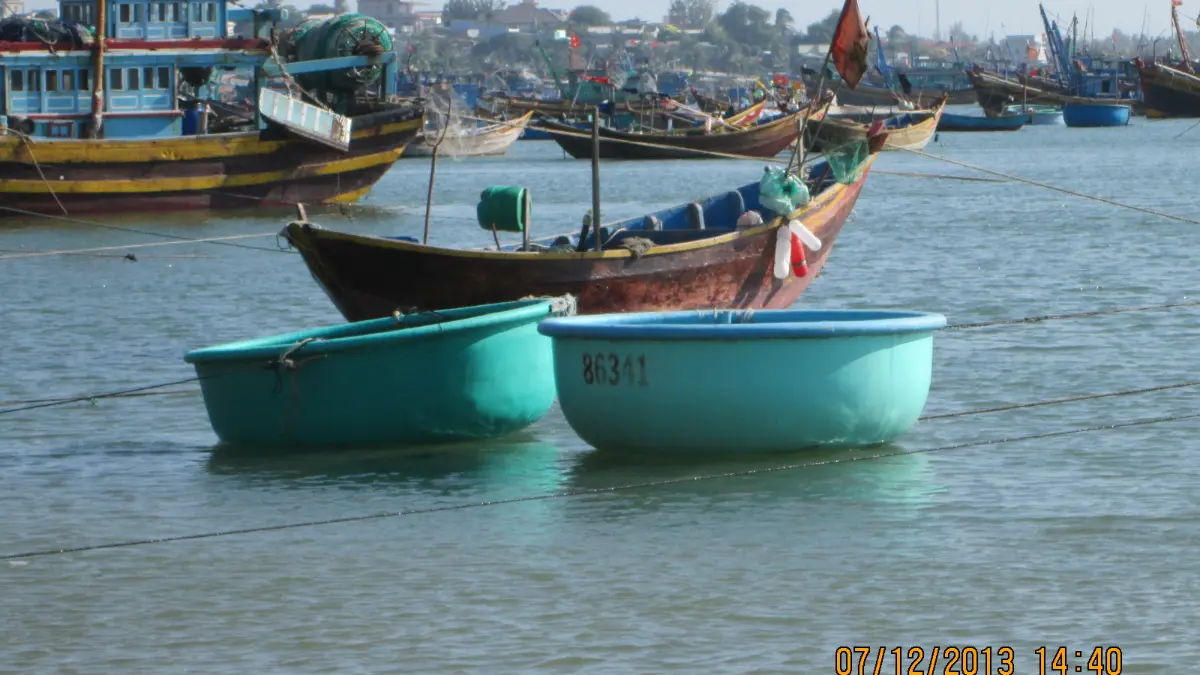 Basket Boats in Mui Ne Round basket boats used by Mui Ne fishermen