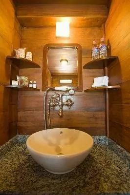 En-suite bathroom