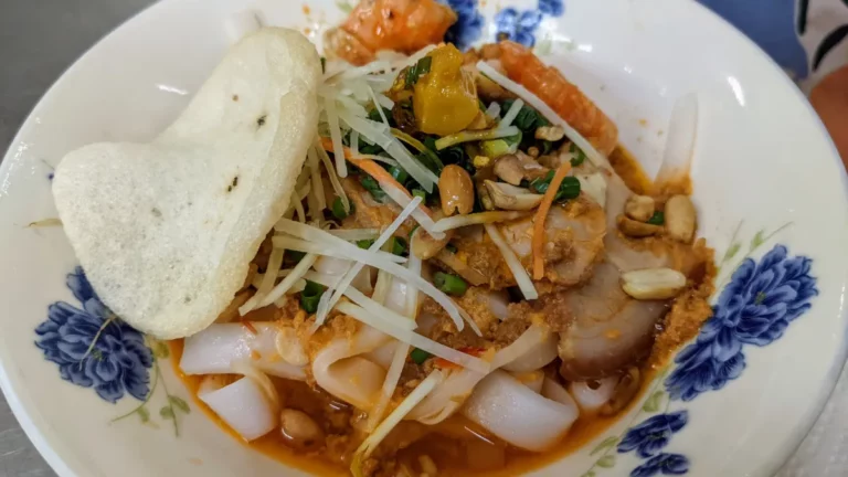 Da Nang Food Guide 2026: Mi Quang, Michelin Picks & Where to Eat