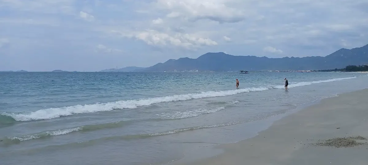 White sand and calm sea at Doc Let Beach, north of Nha Trang