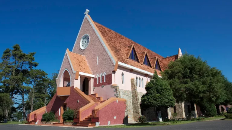 Domaine de Marie Church Dalat: The Pink Church Guide