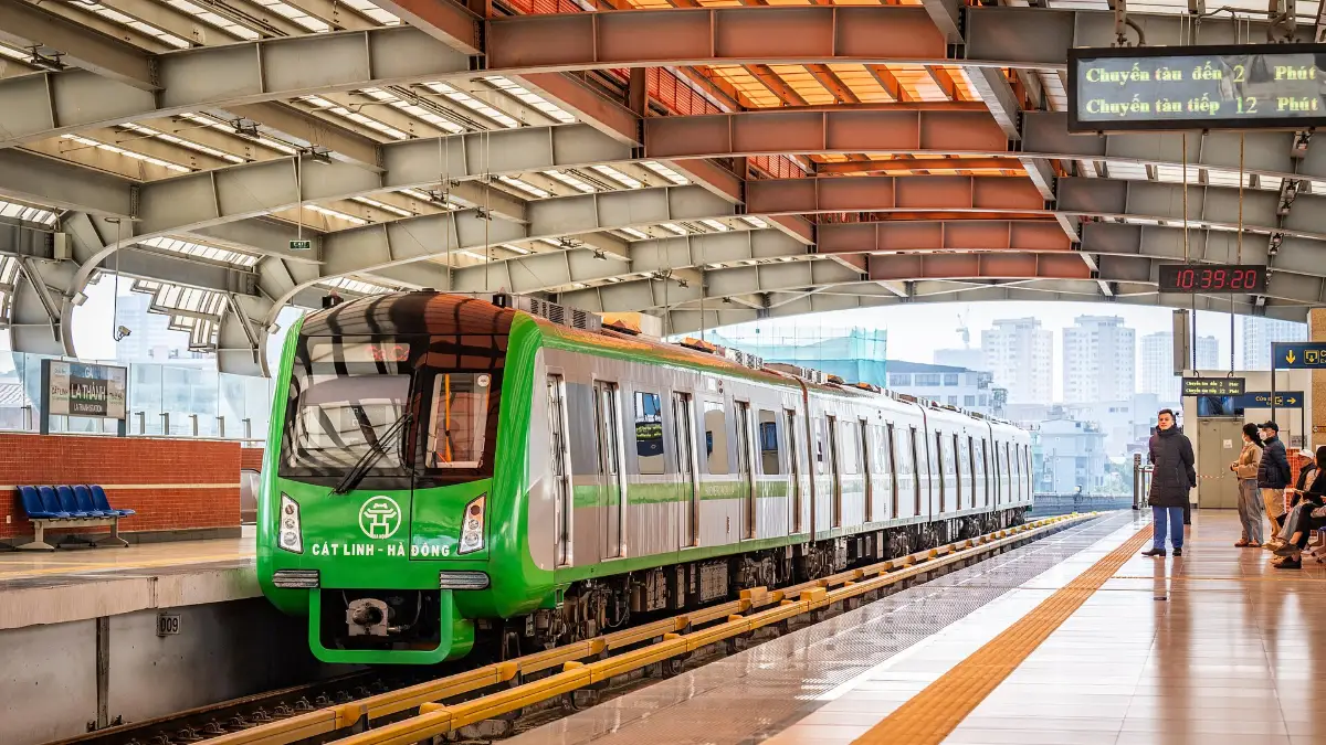 Hanoi Metro Line 2A Train Hanoi Metro Line 2A (Cat Linh – Ha Dong) train on its elevated track