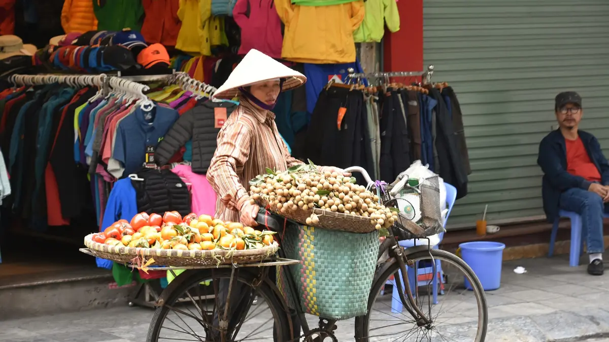 Hanoi Old Quarter: Guide to the 36 Streets – What to See, Eat & Do (2026)