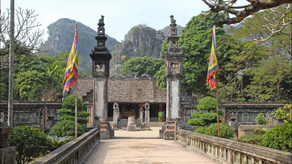 Hanoi – Hoa Lu – Tam Coc Tour 1 Day – Temple of King Dinh Tien Hoang, Hoa Lu