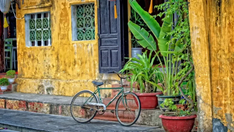 Hoi An Transportation: Da Nang Airport, Hue & Getting Around