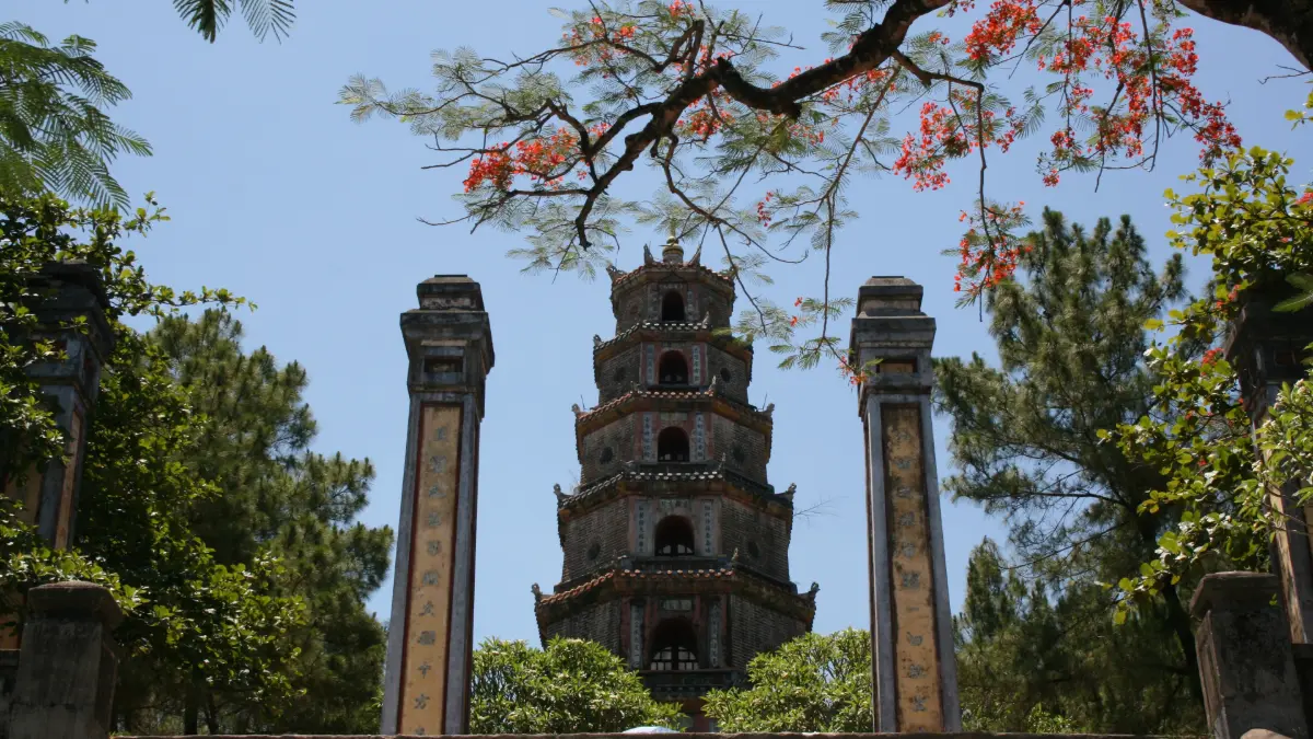 Hue – Thien Mu Pagoda