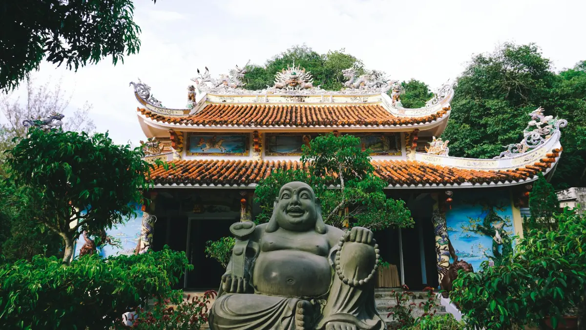 Da Nang – Pagoda on the Marble Mountains