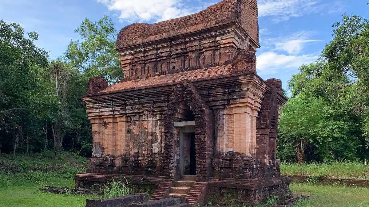 My Son Sanctuary: UNESCO Cham Temples Near Hoi An (2026)