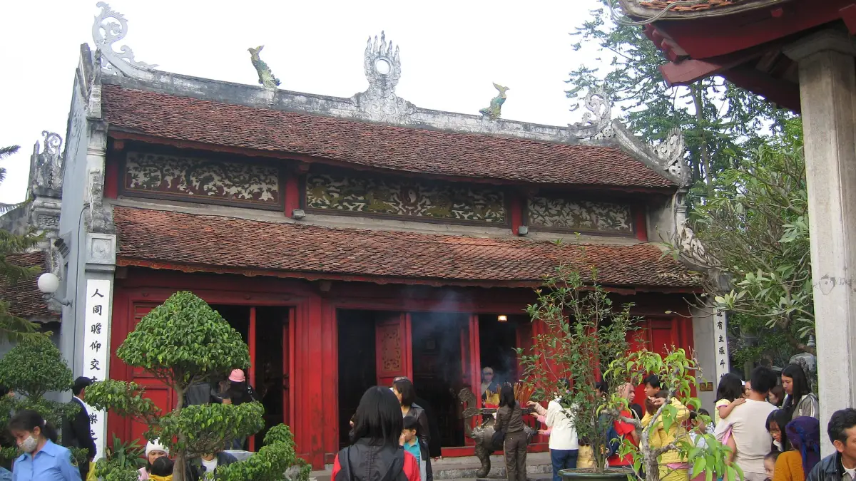 Ngoc Son Temple (Temple of the Jade Mountain), Hanoi Main hall of Ngoc Son Temple on Jade Island, Hoan Kiem Lake, Hanoi