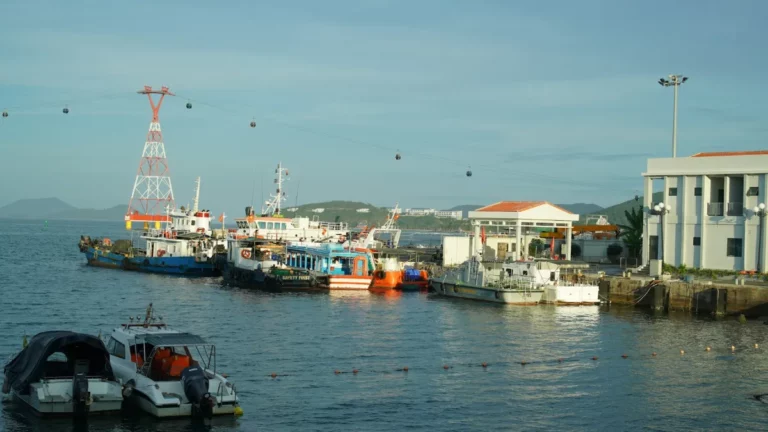 Nha Trang Transportation: Cam Ranh Airport, Trains & Boats