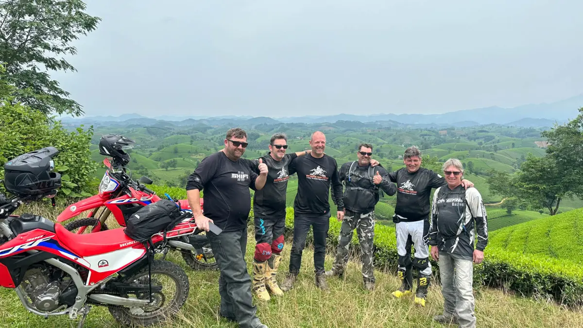 Group stop above the Da River