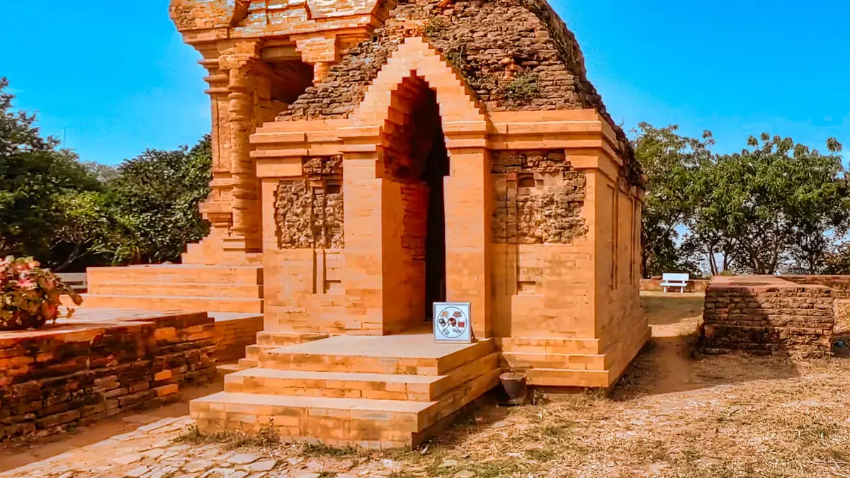 Po Shanu Cham Tower Brick Cham tower at the Po Shanu complex, Phan Thiet