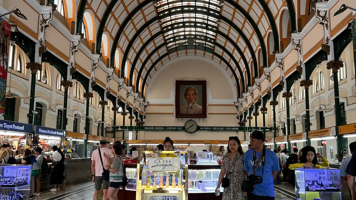 Main Hall, Saigon Central Post Office Arched main hall of the Saigon Central Post Office