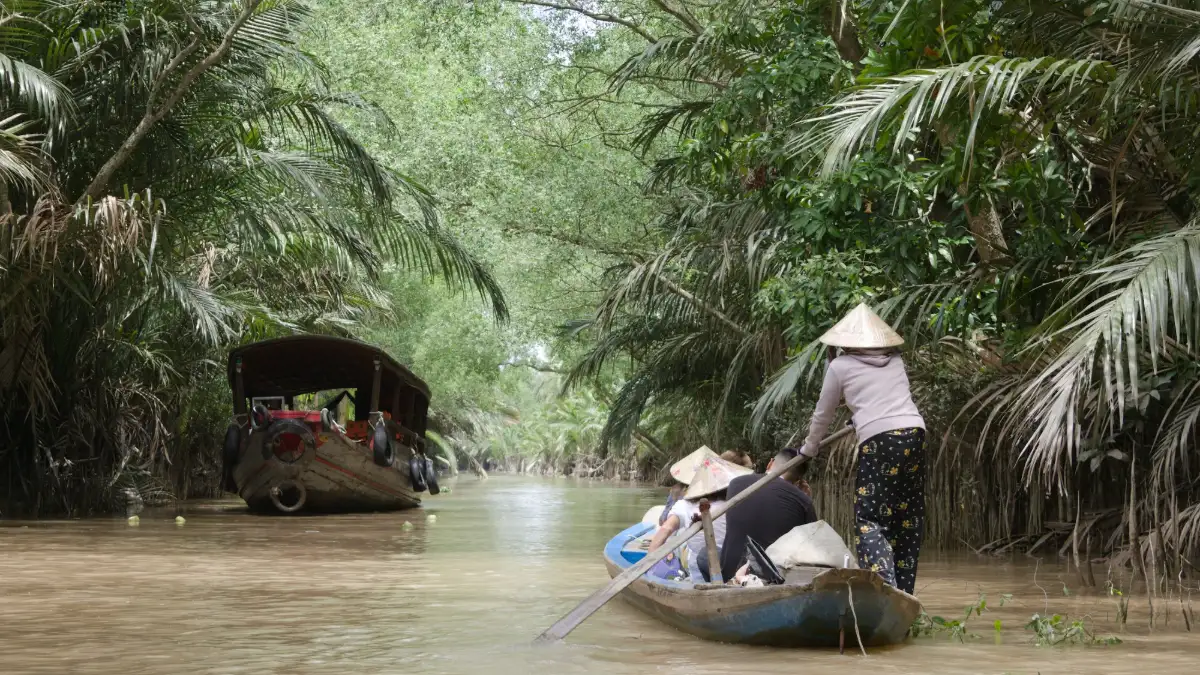 Mekong Delta – Rowing Sampan Ride