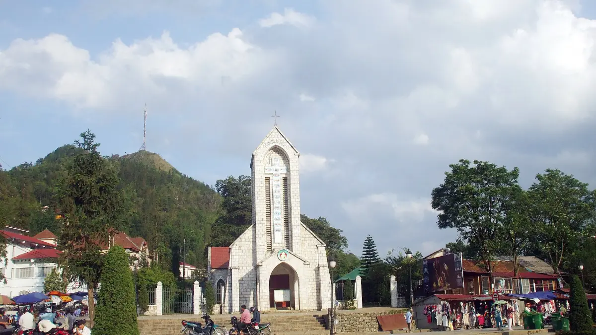 Sapa Stone Church: History, Mass Times & Sapa Square