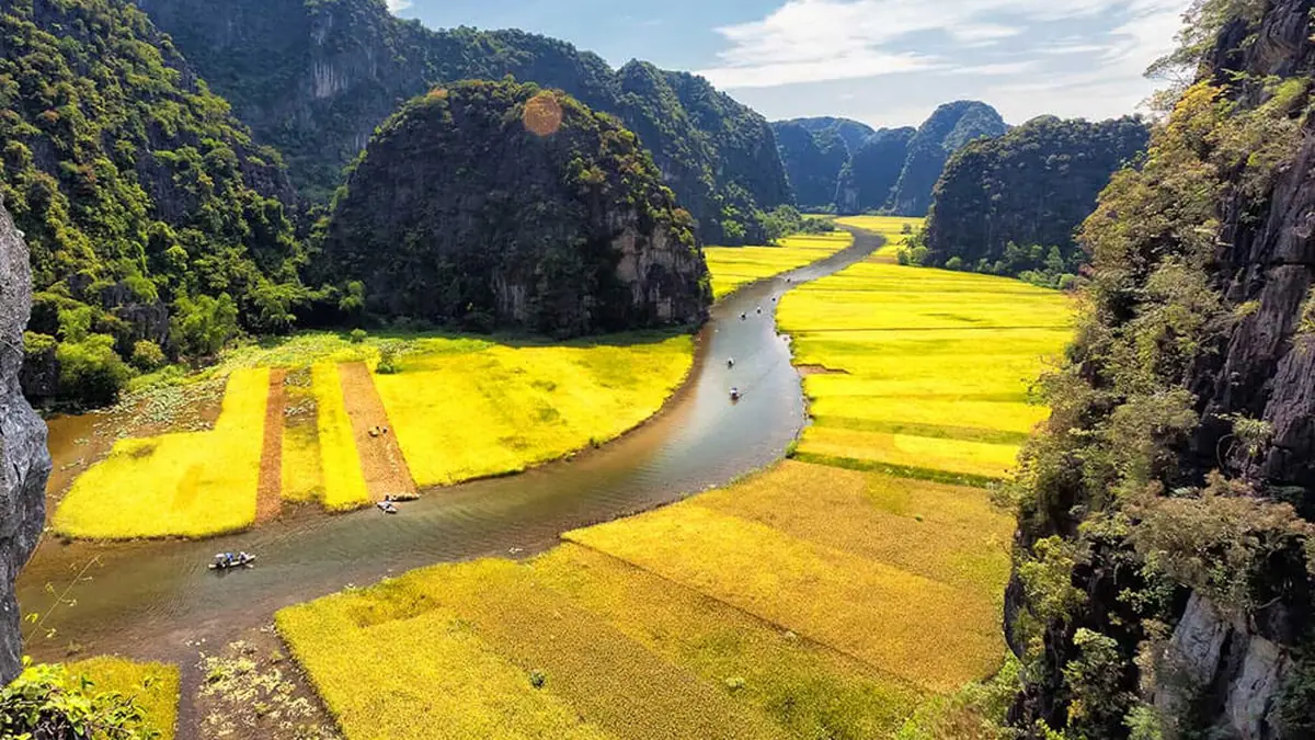 Hanoi – Ninh Binh – Cuc Phuong National Park Group Tour 2 Days