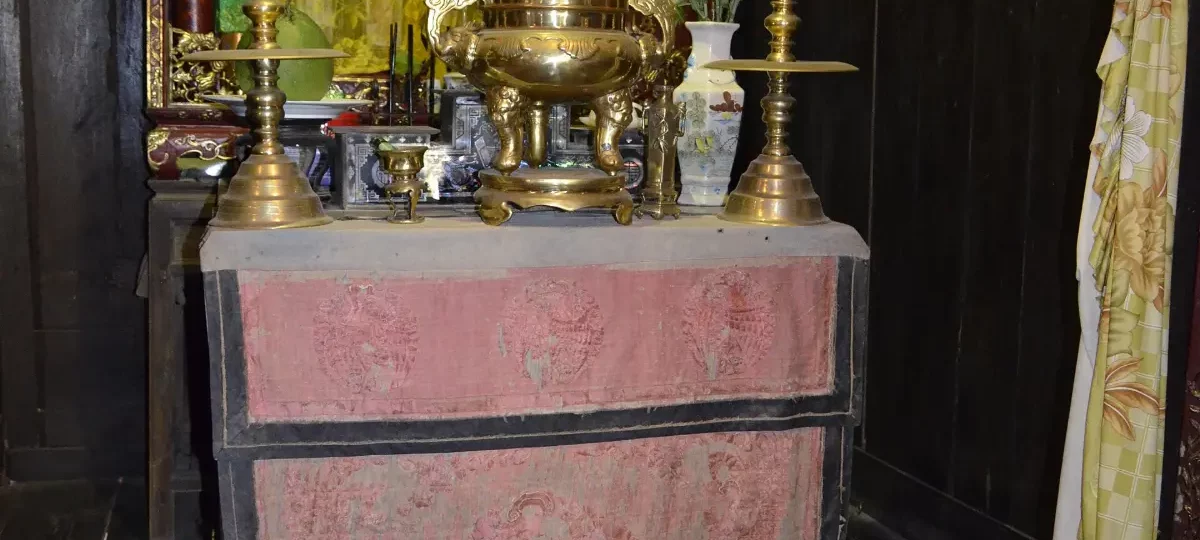 Ancestral altar inside Tan Ky Old House, Hoi An