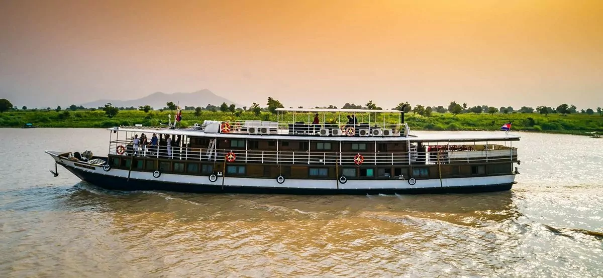 Toum Tiou I Cruise 8 Days: Saigon – Siem Reap Mekong River Cruise