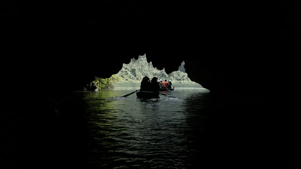 Boat inside a Trang An water cave